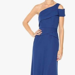 Elegant BCBGMAXAZRIA Women's Annely One Shoulder Woven Dress